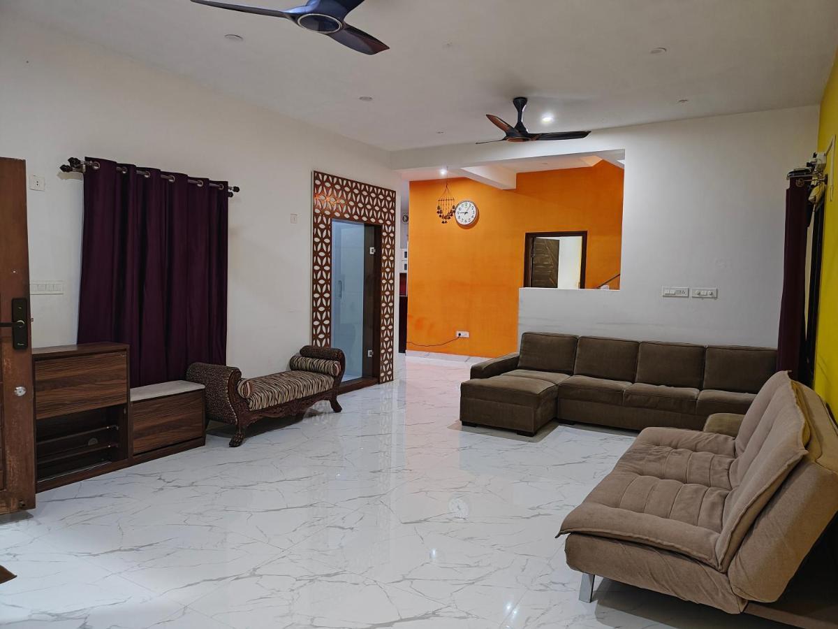 Beautiful 4Bhk Duplex Villa Мисор Екстериор снимка